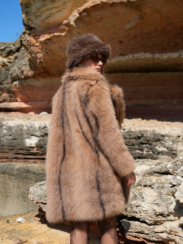 Yumuşak Doku Astarlı Cepli Desenli Diz Boy Midi Premium Kürk Mont