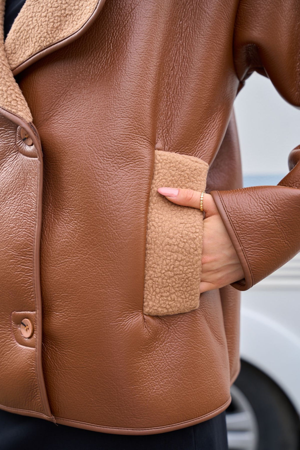Wide Collar Soft Flotter Leather Plush Inside Buttoned Leather Jacket with Pockets