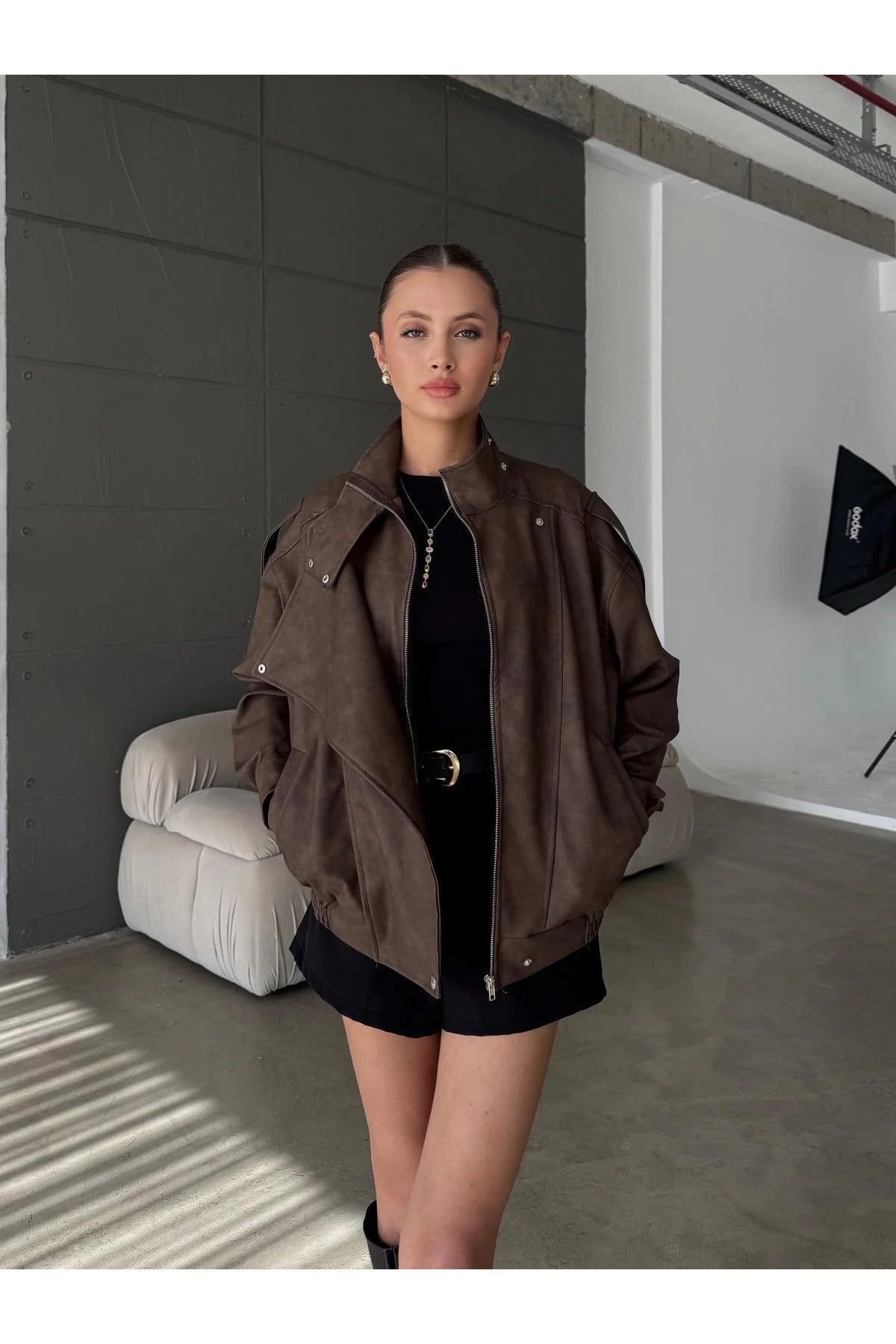 Boyun Detay Çıtçıtlı Beli Lastikli Deri Ceket Mont