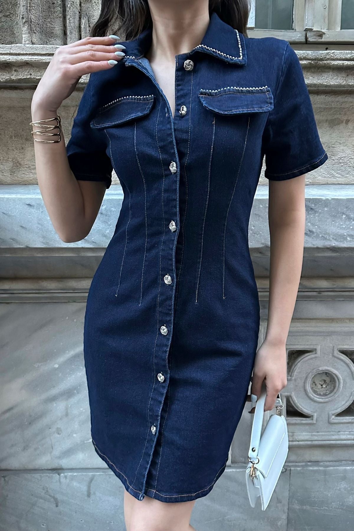 Taş İşlemeli Düğmeli Premium Denim Diz Üstü Kot Elbise