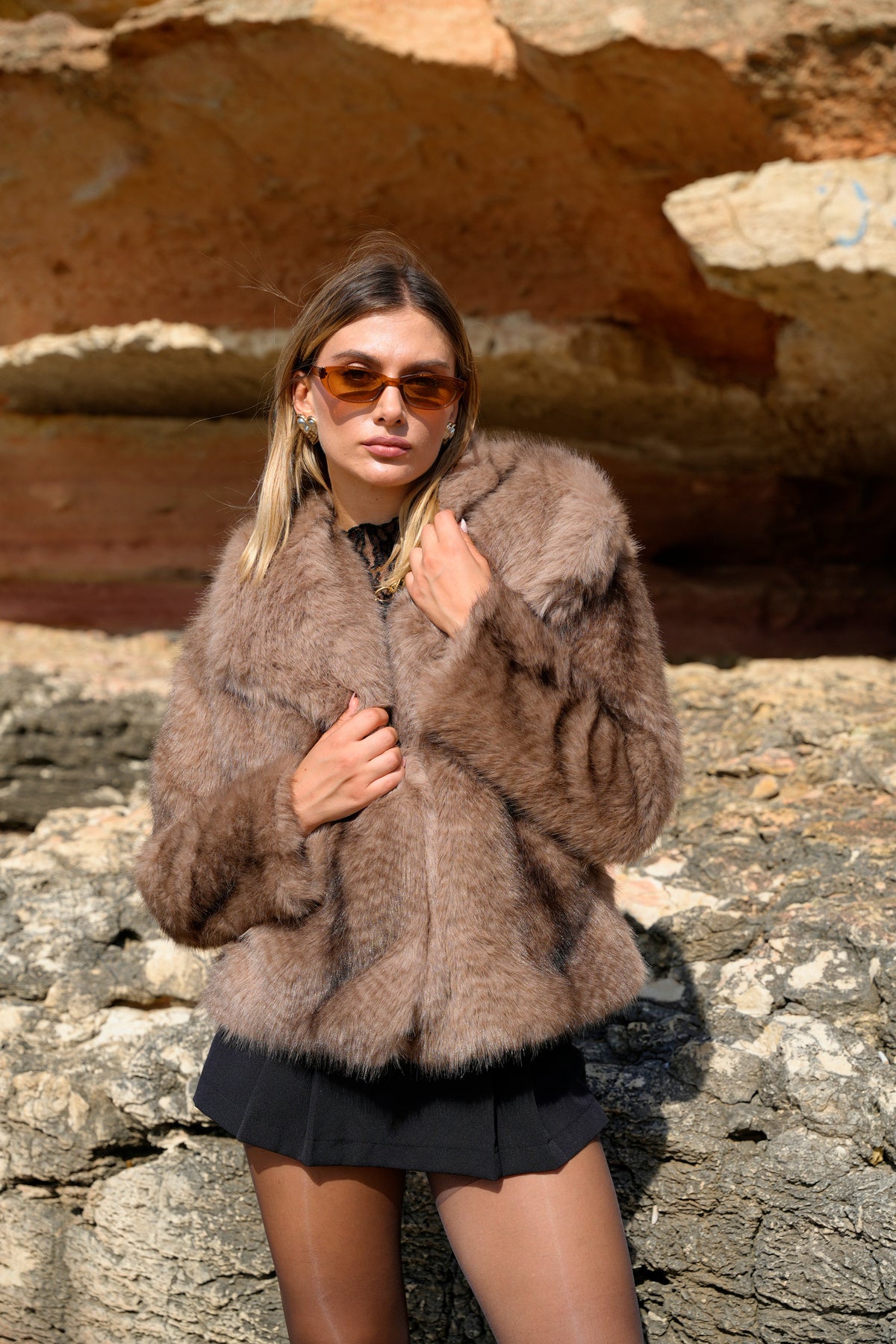 Yumuşak Doku Astarlı Cepli Desenli Şal Yaka Premium Kürk Mont