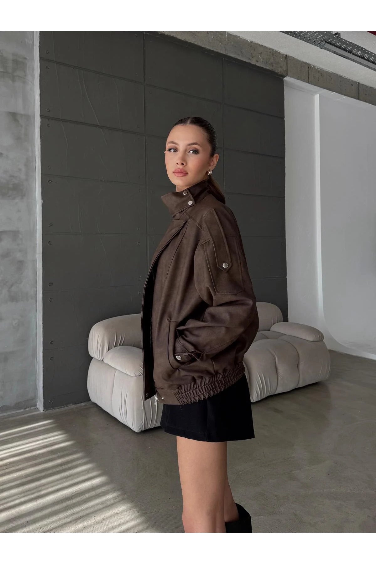 Boyun Detay Çıtçıtlı Beli Lastikli Deri Ceket Mont