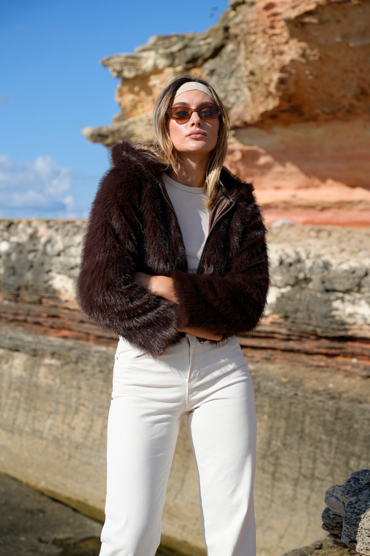 Fermuarlı Kısa Boy Yumuşak Doku Astarlı Kürk Mont