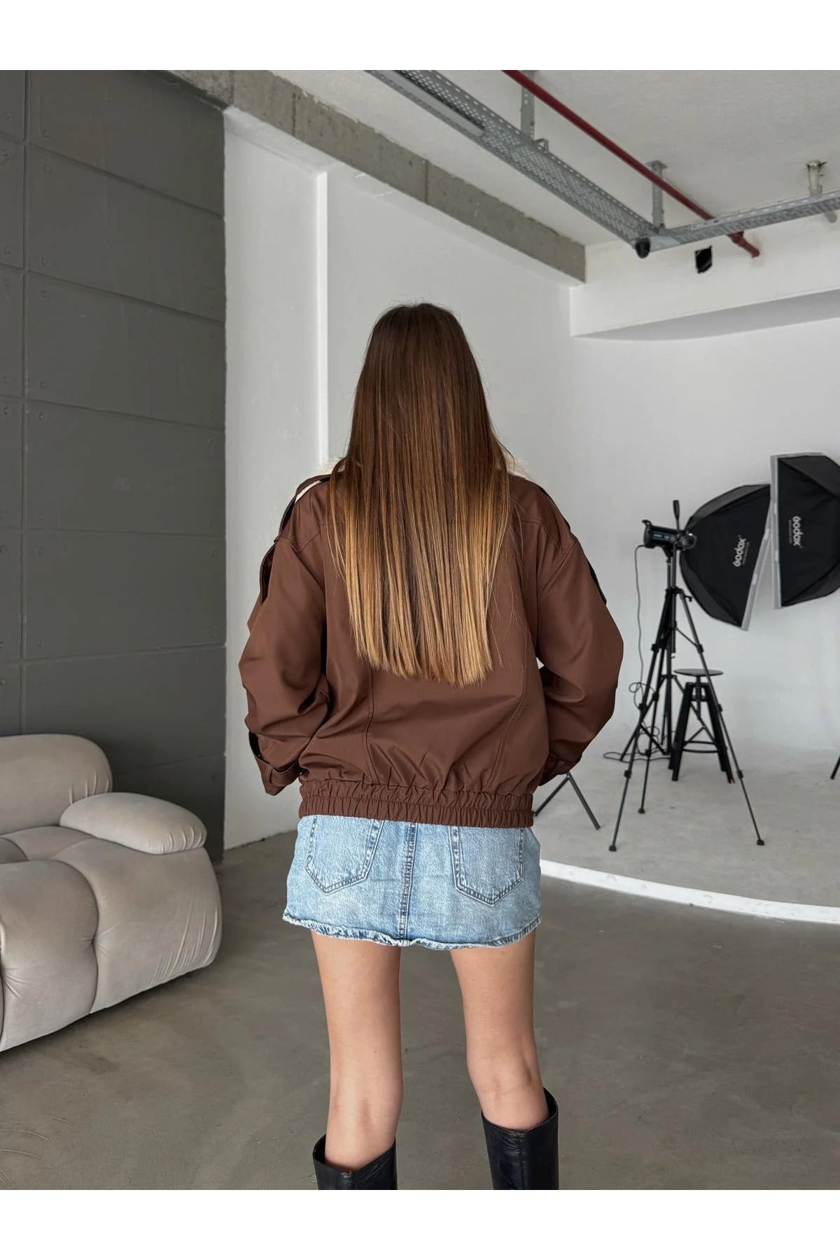 Yakası Kürk Detay Düğmeli Cepli Astarlı Premium Trenç Ceket