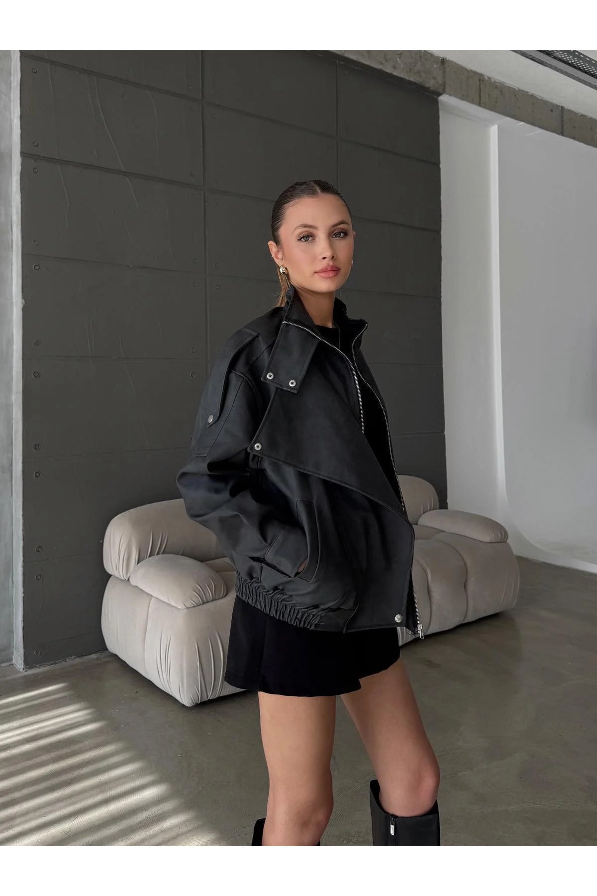 Boyun Detay Çıtçıtlı Beli Lastikli Deri Ceket Mont