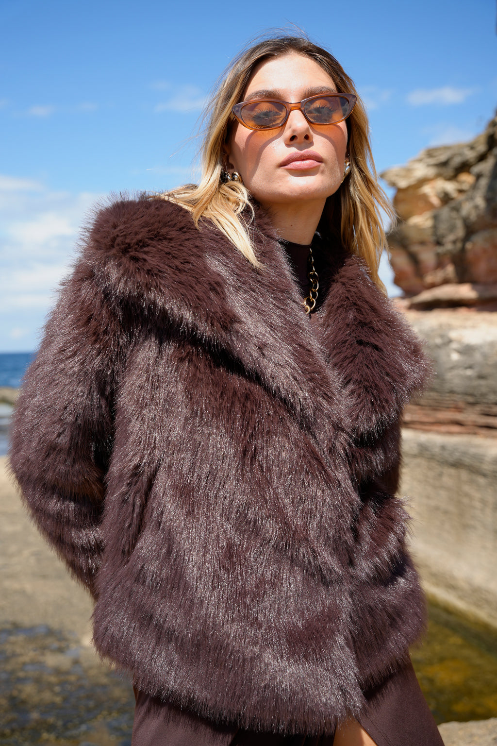 Ekstra Yumuşak Doku Astarlı Dolgun Mont