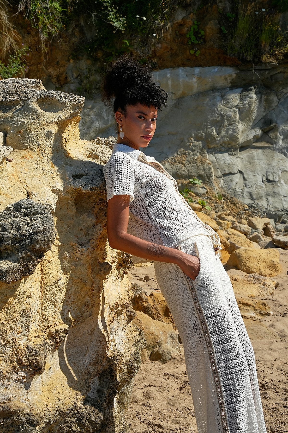 Golden Hour Güpürlü Dantel Kumaş Şerit Boncuk İşlemeli Brode Gömlek Pantolon Takım