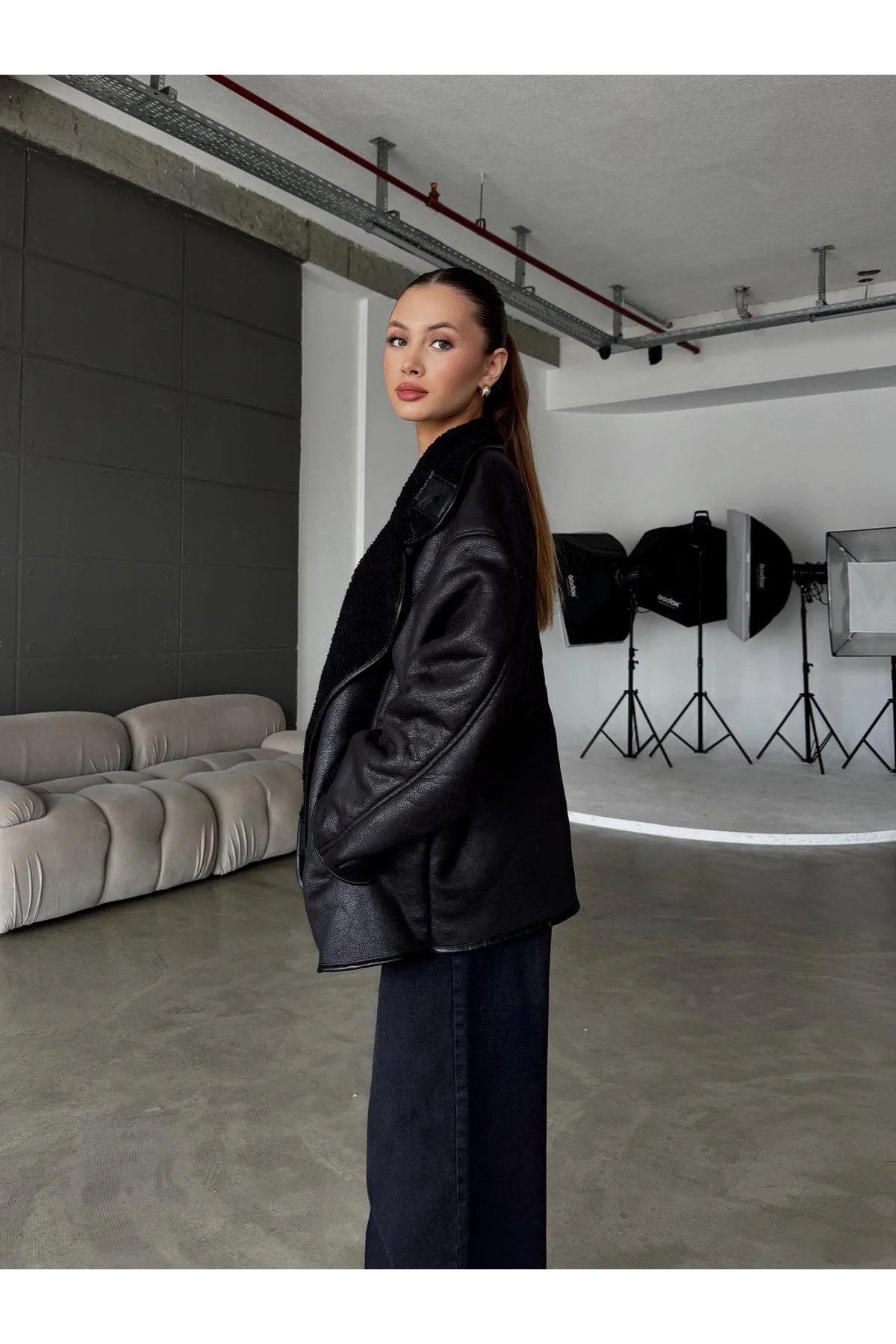 İçi Peluş Biyeli Cepli Düğmeli Süet Ceket