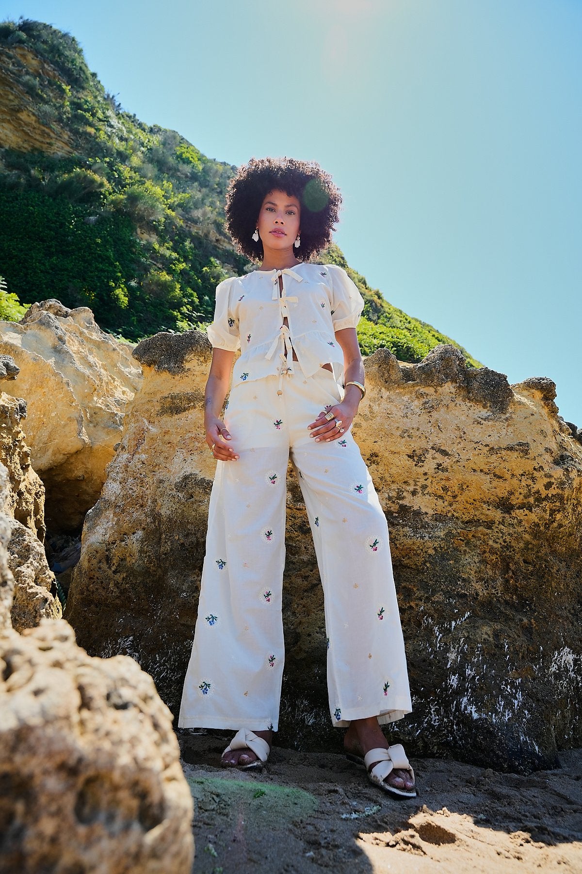 Nakışlı Önden Bağlamalı %100 Pamuk Bluz Pantolon Takım