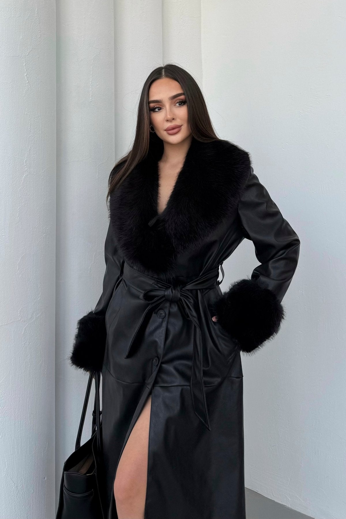 Premium Kürk Yaka Kürk Bilek Detay Cepli Astarlı Kemeri İthal Deri Kaban Mont