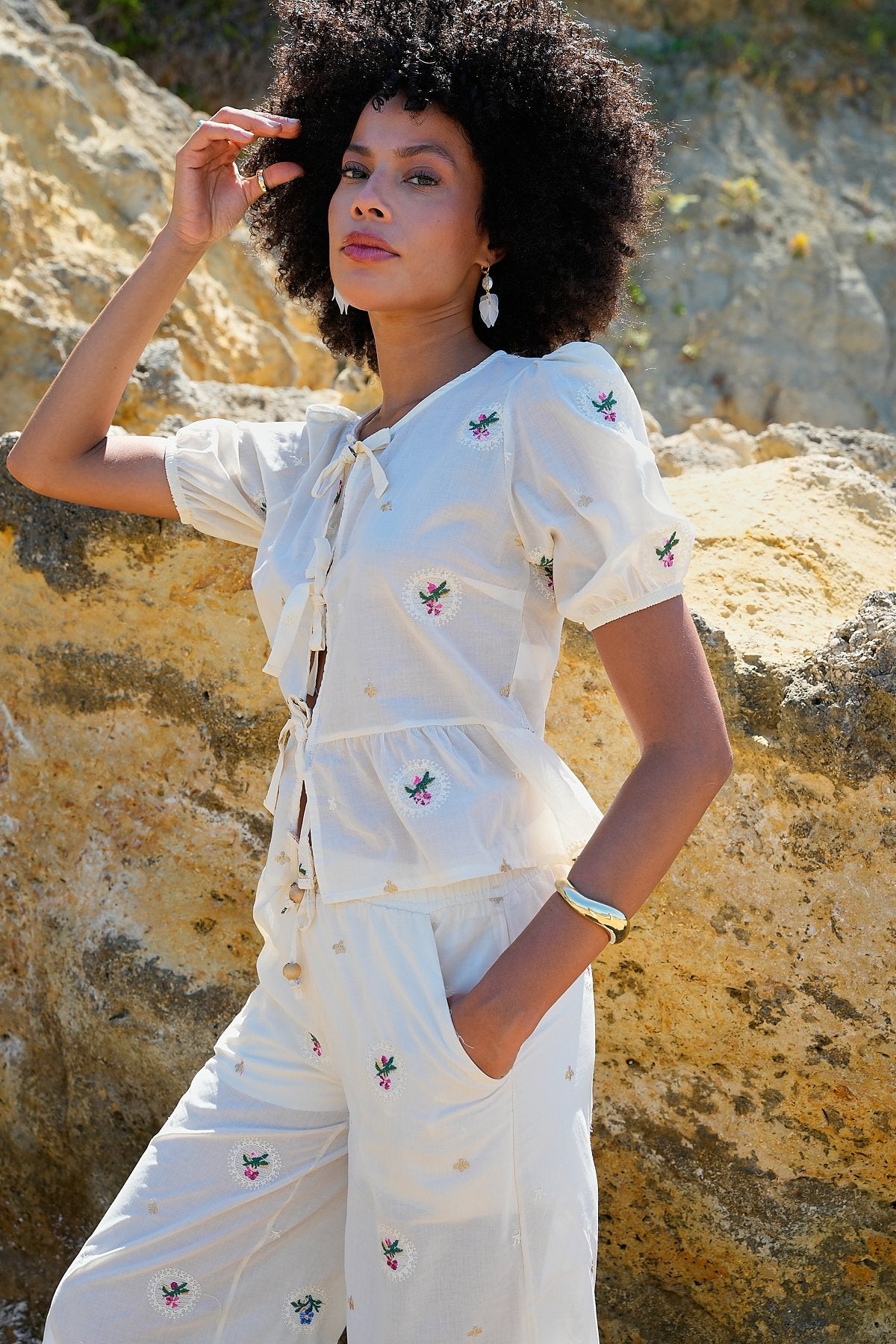 Nakışlı Önden Bağlamalı %100 Pamuk Bluz Pantolon Takım