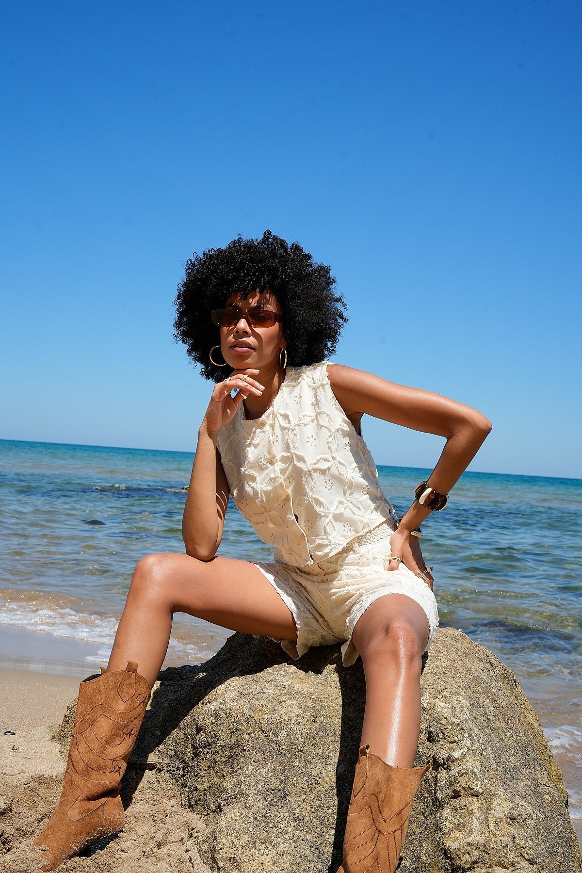 Premium Brode Detay Nakışlı Süzüneli Kemerli Şort Gömlek Takım