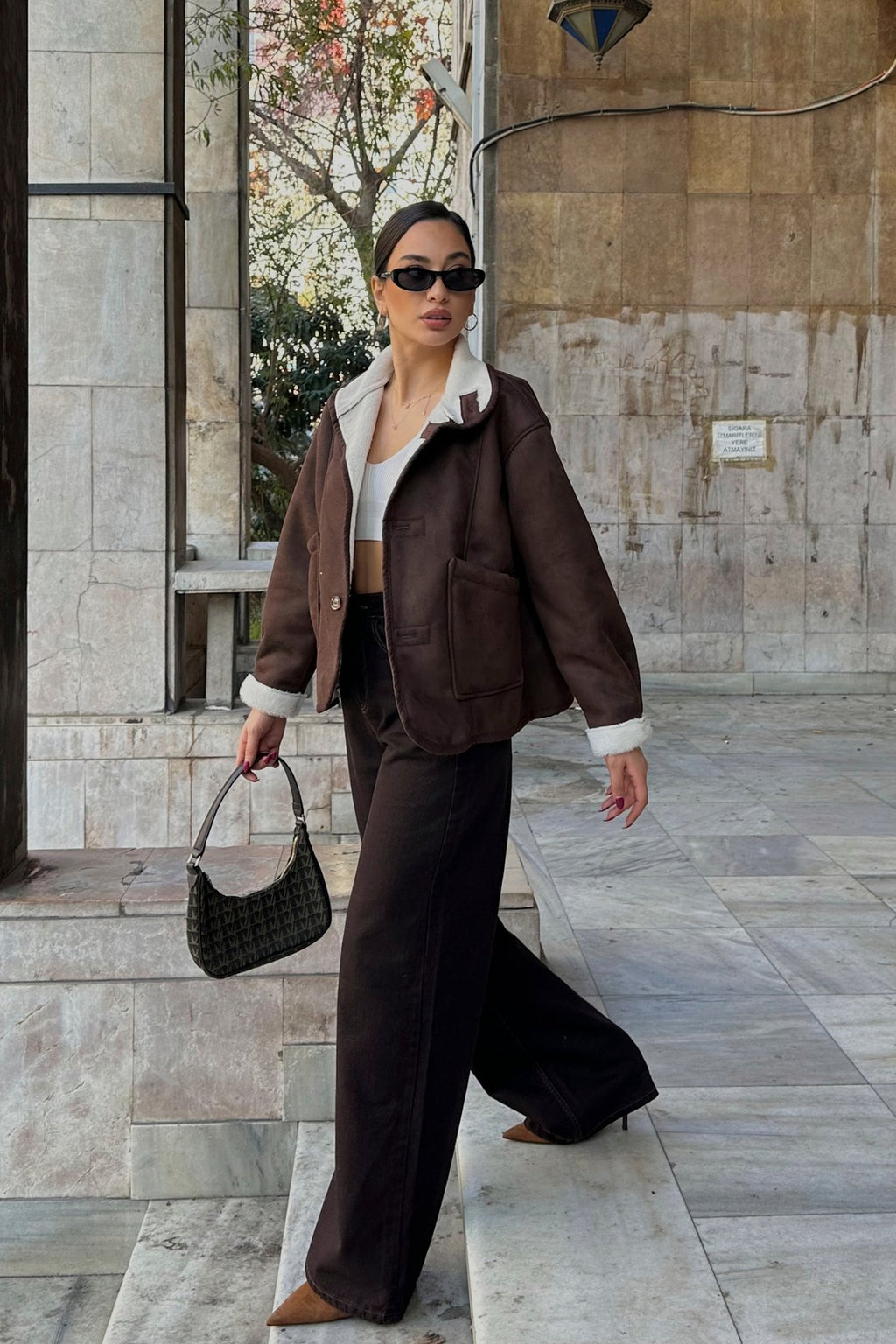 Cepli Düğmeli İçi Kürklü Süet Ceket