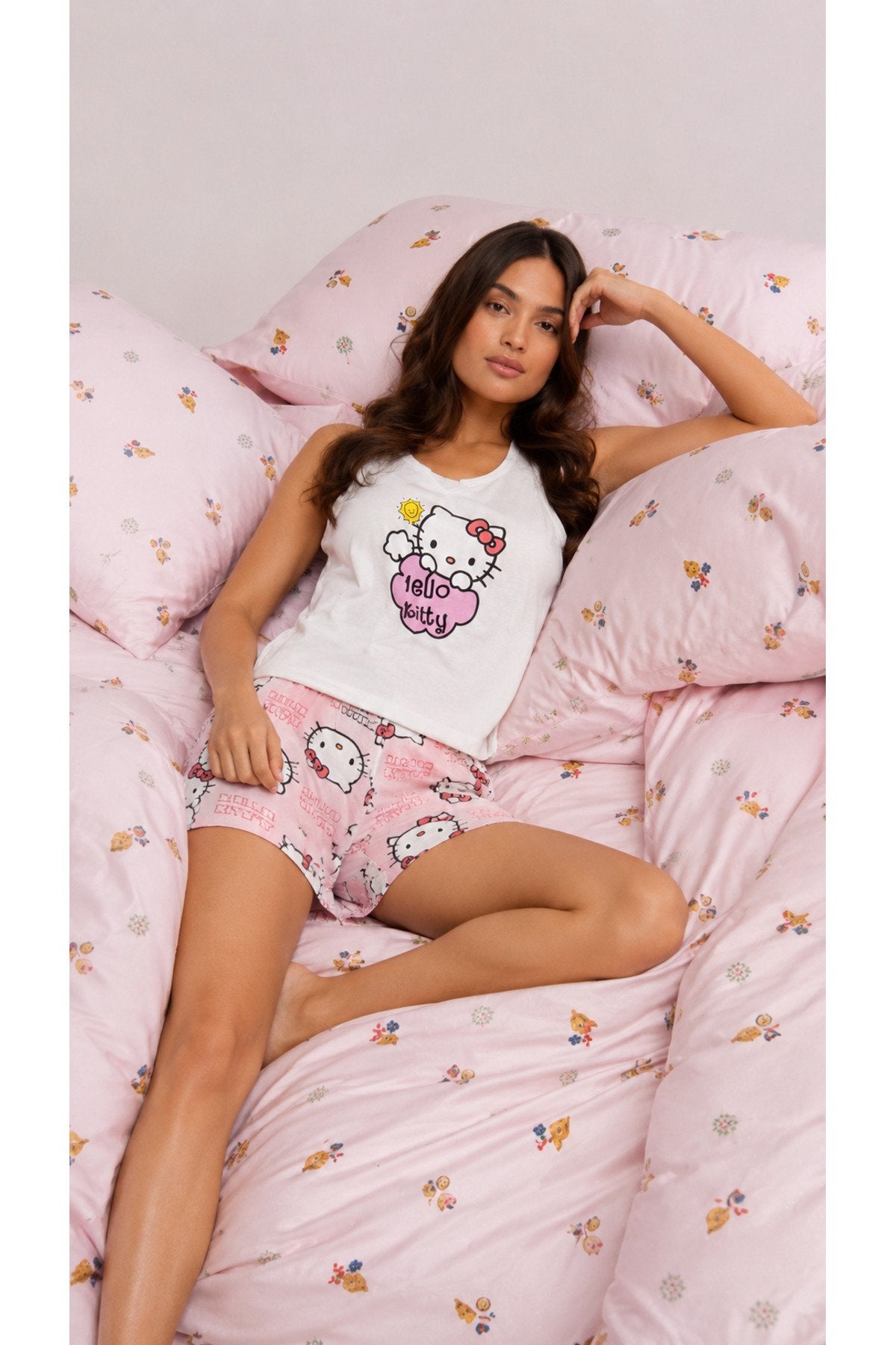 Renki Baskılı Tiril Viskon Kumaş Ev İçi Pijama Takımı