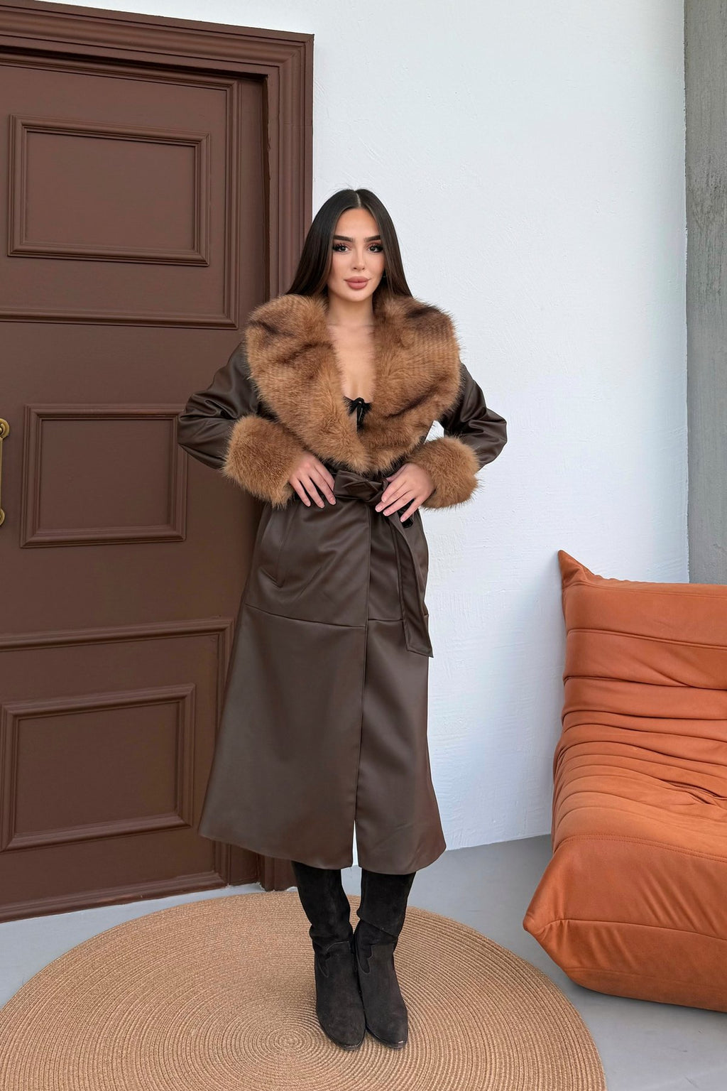 Premium Kürk Yaka Kürk Bilek Detay Cepli Astarlı Kemeri İthal Deri Kaban Mont