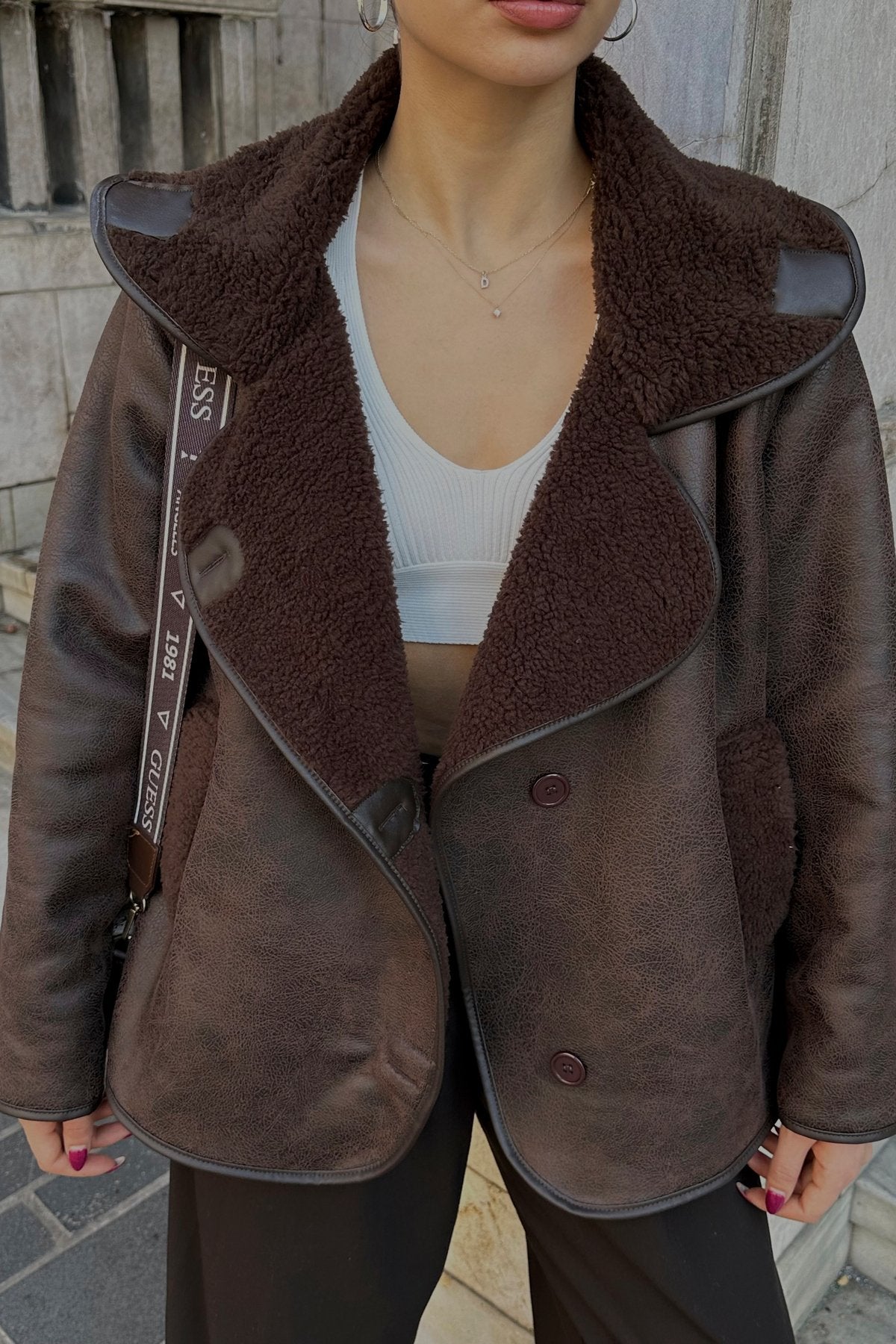 İçi Peluş Biyeli Cepli Düğmeli Premium Jean Kot Ceket