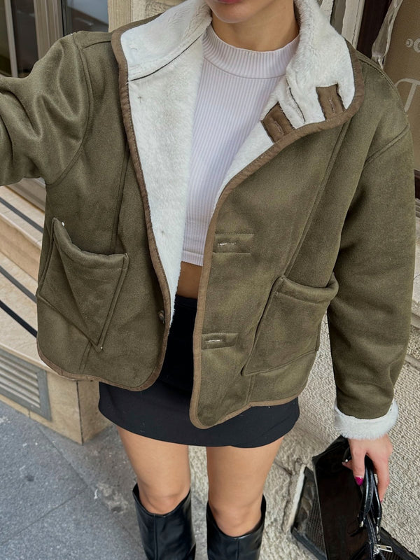 Cepli Düğmeli İçi Kürklü Süet Ceket