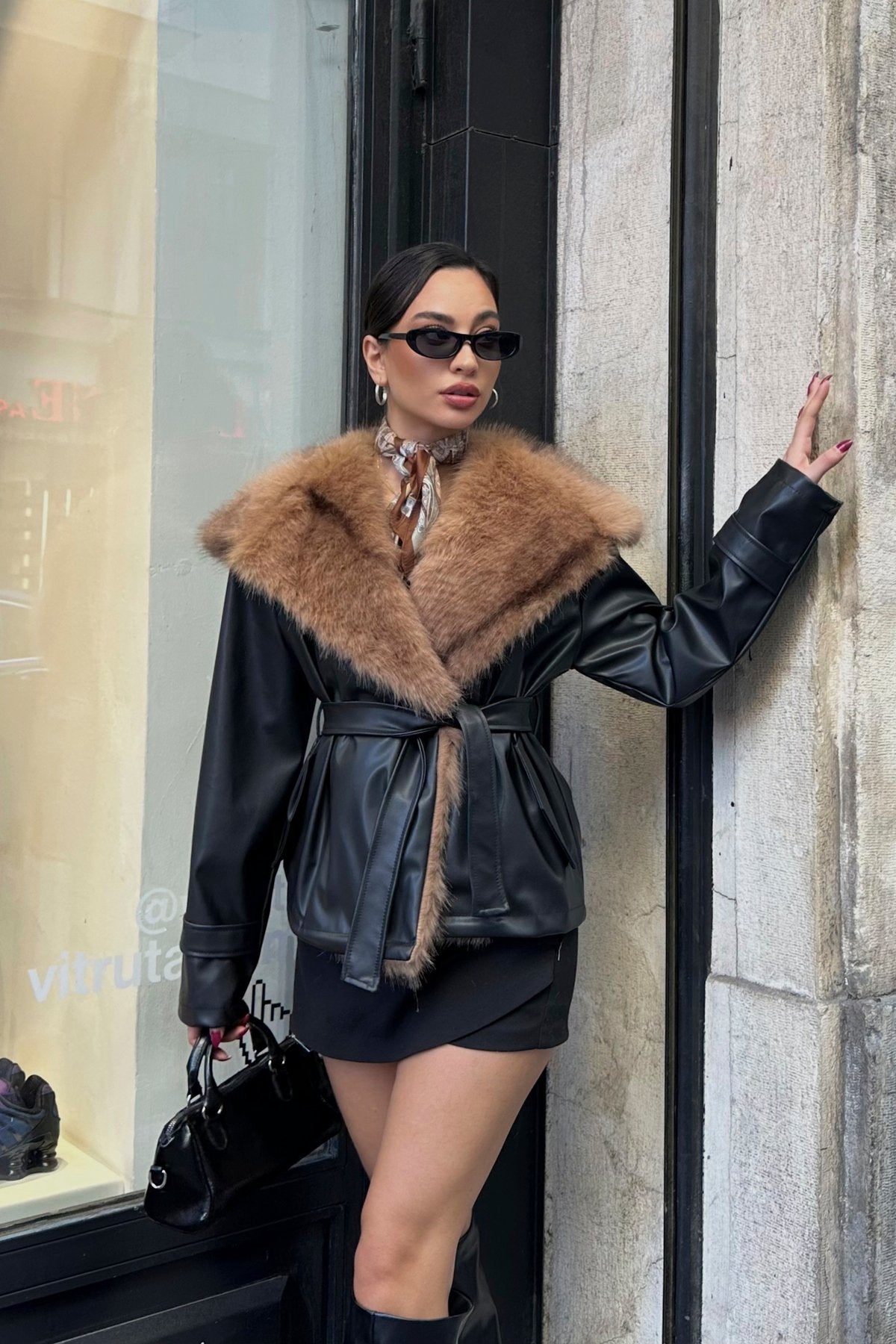 Premium Kürk Yaka Bağlamalı Deri Ceket Mont