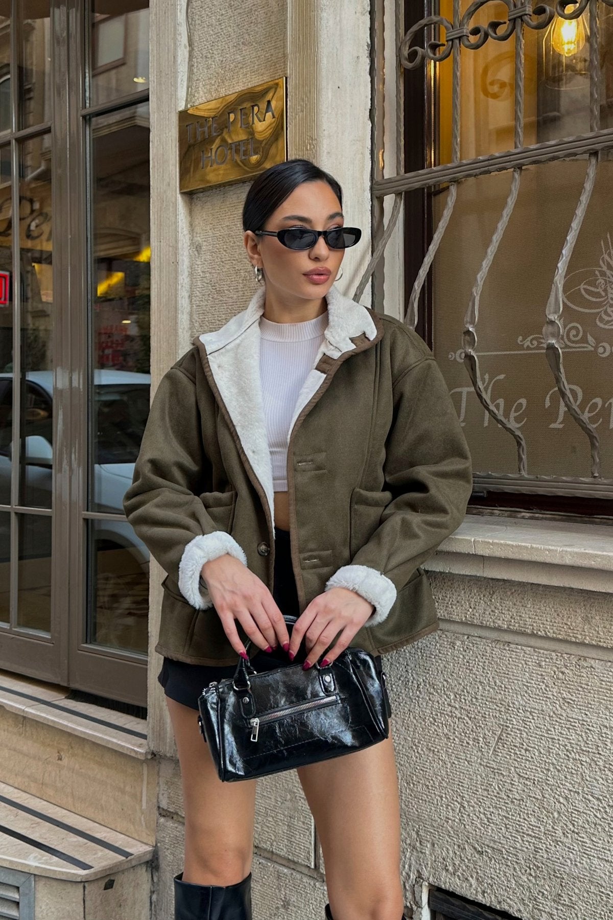 Cepli Düğmeli İçi Kürklü Süet Ceket