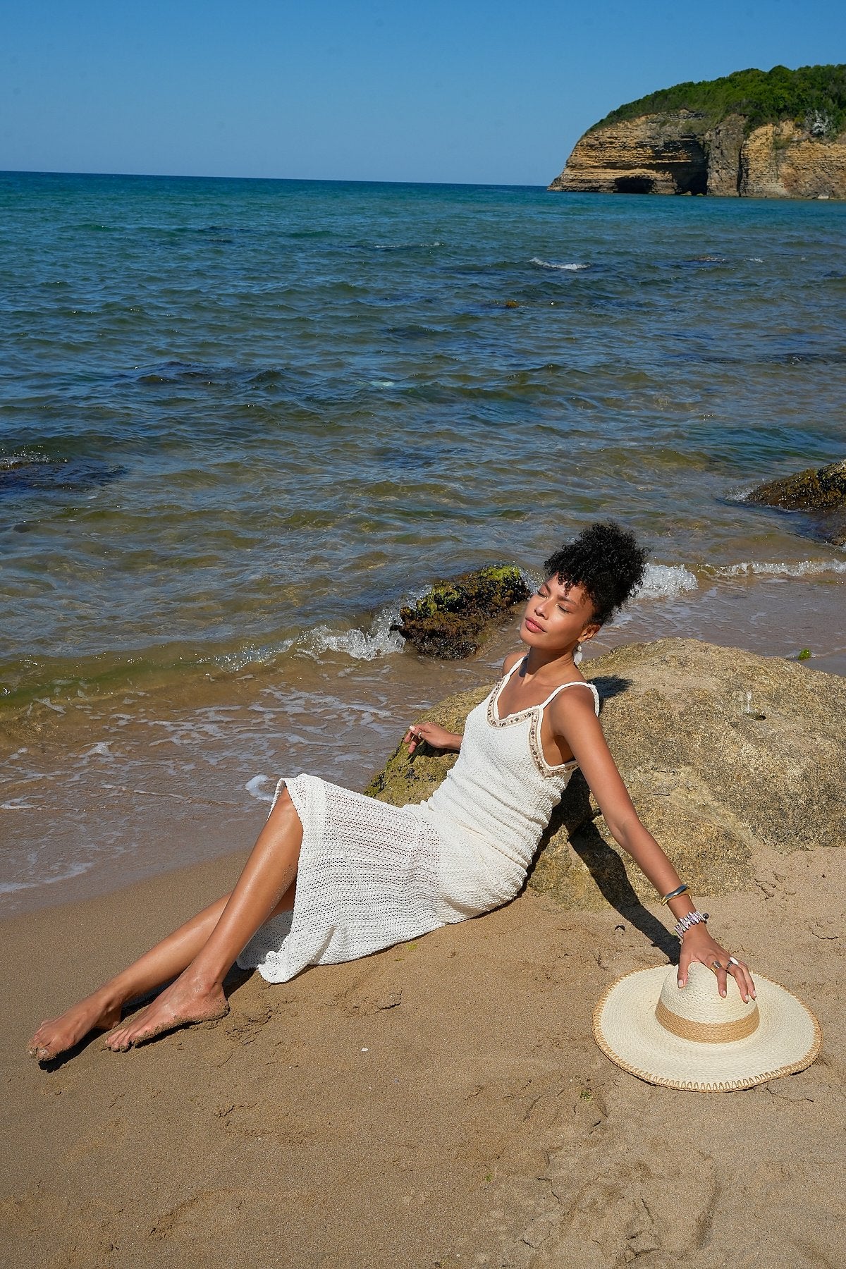 Premium Ham Dantel Şerit Detaylı Boncuk İşlemeli Elbise