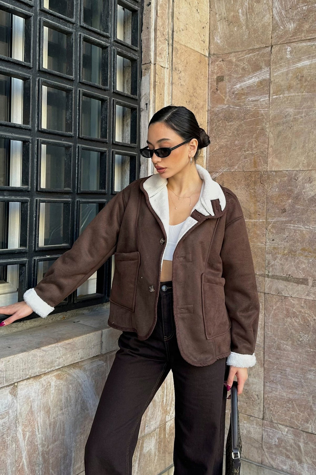 Cepli Düğmeli İçi Kürklü Süet Ceket